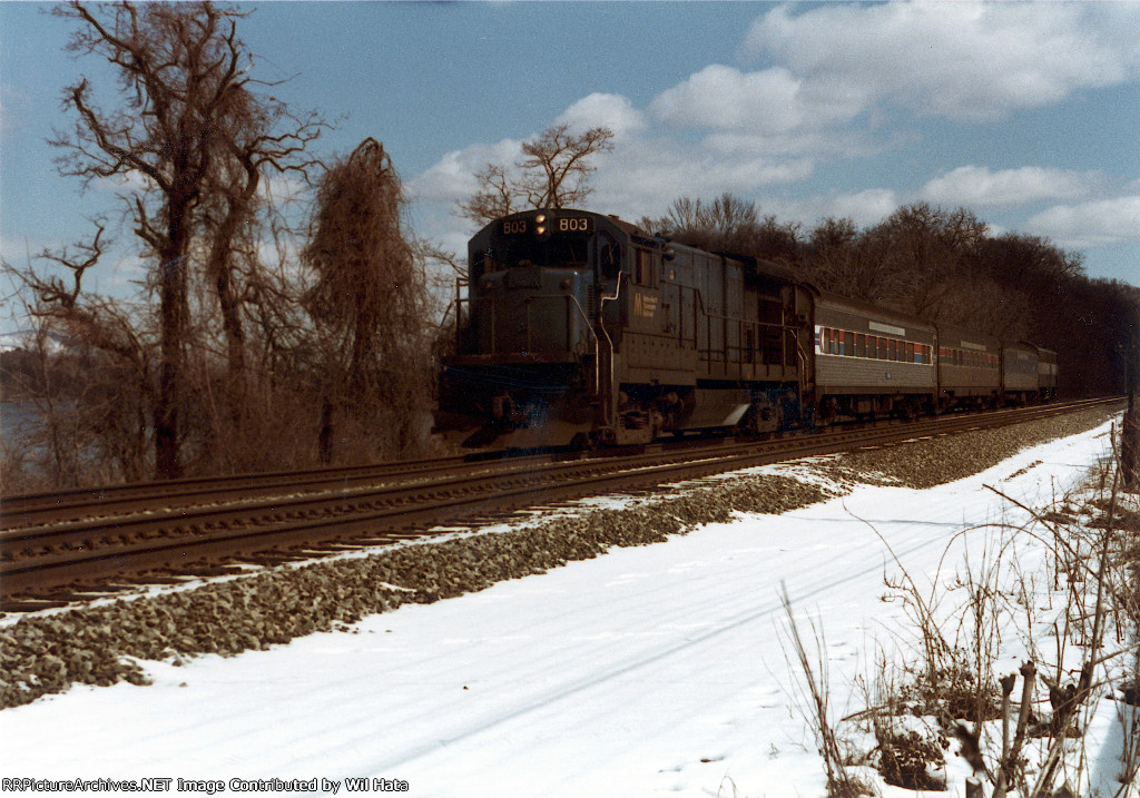 Metro-North B23-7 803